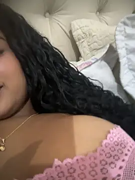 Snapshot of bianca090 chatting on 10/25/25, 06:54 bianca090 online show from 10/25/25, 06:54