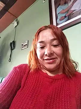 Snapshot of MOM_CAMILA chatting on 03/18/26, 03:04 MOM CAMILA online show from 03/18/26, 03:04