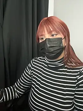 Snapshot of Anonnymsk chatting on 10/22/25, 04:46 Anonnymsk online show from 10/22/25, 04:46