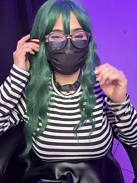 Snapshot of Anonnymsk chatting on 04/04/26, 04:44 Anonnymsk online show from 04/04/26, 04:44