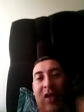 Snapshot of camiloreyes chatting on 10/26/25, 10:36 camiloreyes online show from 10/26/25, 10:36