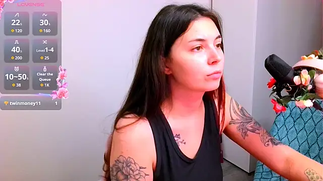 peachyness online show from 11/27/25, 04:09