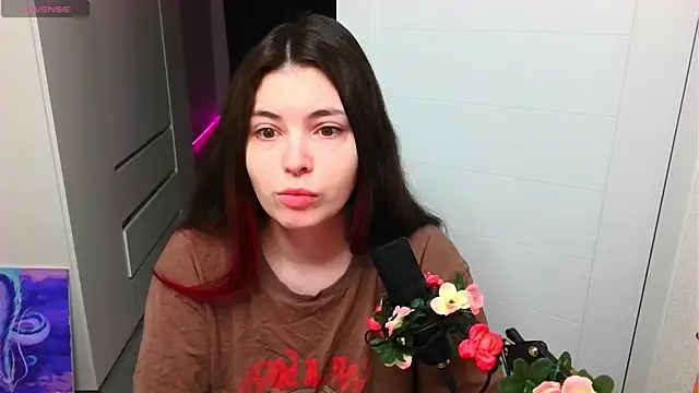 Snapshot of peachyness chatting on 03/26/26, 10:26 peachyness online show from 03/26/26, 10:26