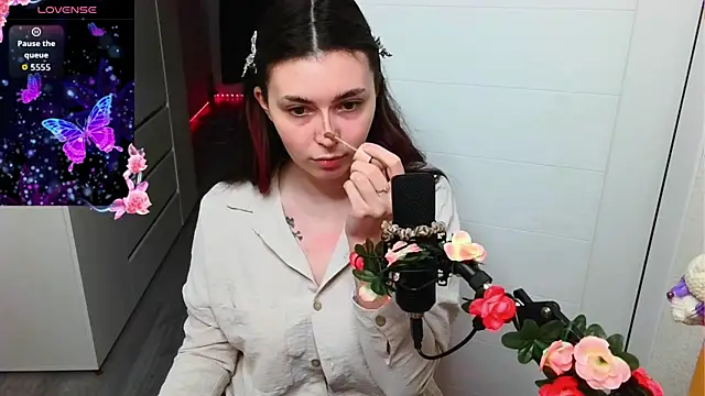 Snapshot of peachyness chatting on 04/03/26, 04:38 peachyness online show from 04/03/26, 04:38