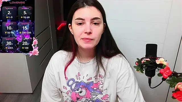 Snapshot of peachyness chatting on 04/11/26, 06:23 peachyness online show from 04/11/26, 06:23