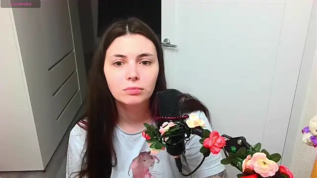 Snapshot of peachyness chatting on 04/16/26, 09:39 peachyness online show from 04/16/26, 09:39