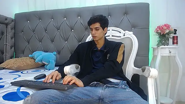 Sebalexis7 online show from 10/23/25, 02:22