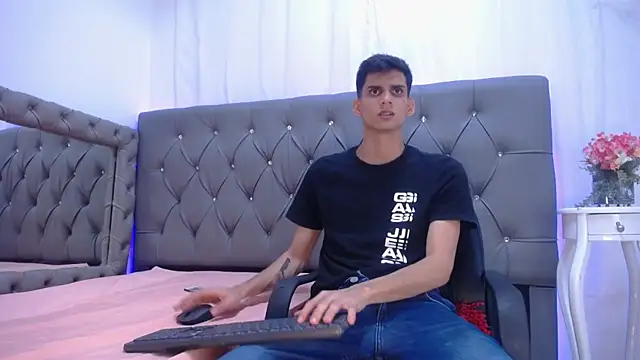 Sebalexis7 online show from 11/05/25, 02:44