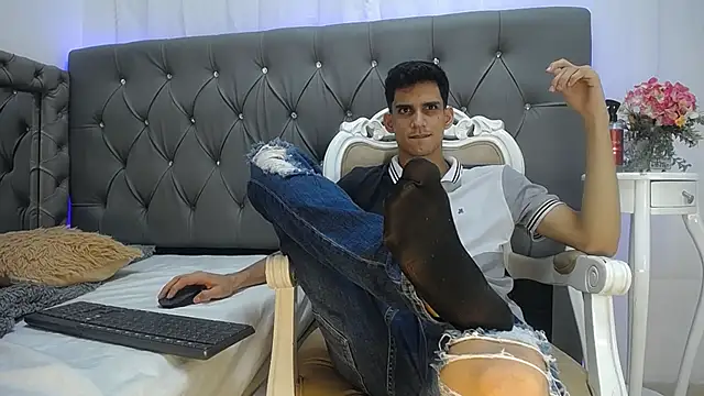 Sebalexis7 online show from 11/07/25, 03:17