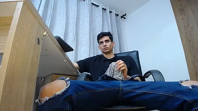 Sebalexis7 online show from 11/25/25, 03:28