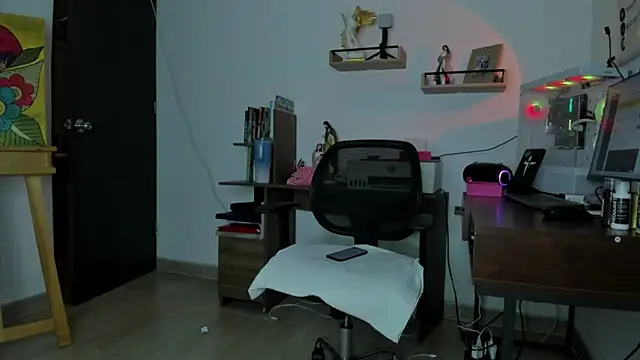 lady sophie online show from 10/14/25, 04:08