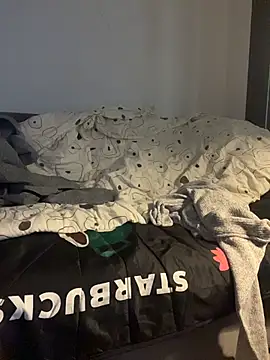 pophiboy online show from 02/11/26, 01:21