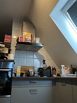 Snapshot of SweetTeenGirl chatting on 09/11/25, 10:37 SweetTeenGirl online show from 09/11/25, 10:37