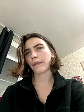 Snapshot of ZariaFlame chatting on 11/15/25, 09:11 ZariaFlame online show from 11/15/25, 09:11