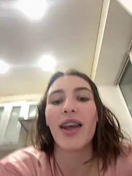 Snapshot of ZariaFlame chatting on 11/18/25, 09:52 ZariaFlame online show from 11/18/25, 09:52