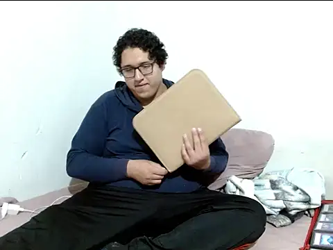 Snapshot of MeisanPaul chatting on 10/07/25, 05:59 MeisanPaul online show from 10/07/25, 05:59