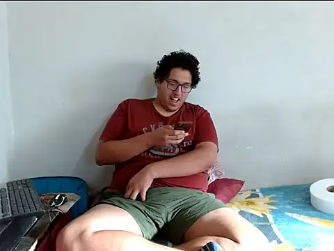 Snapshot of MeisanPaul chatting on 10/22/25, 10:42 MeisanPaul online show from 10/22/25, 10:42