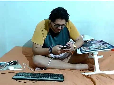 Snapshot of MeisanPaul chatting on 11/24/25, 01:38 MeisanPaul online show from 11/24/25, 01:38