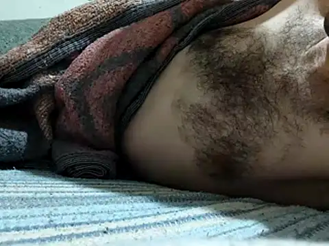 Snapshot of maher990 chatting on 12/01/25, 09:53 maher990 online show from 12/01/25, 09:53