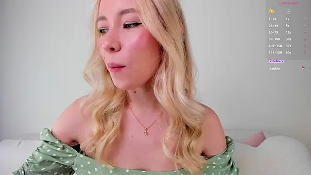 Snapshot of DanaCandy chatting on 07/10/26, 11:29 DanaCandy online show from 07/10/26, 11:29