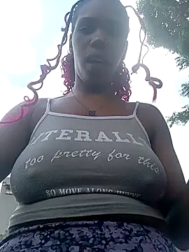 Snapshot of GoldSnowXxX chatting on 11/21/25, 12:48 GoldSnowXxX online show from 11/21/25, 12:48