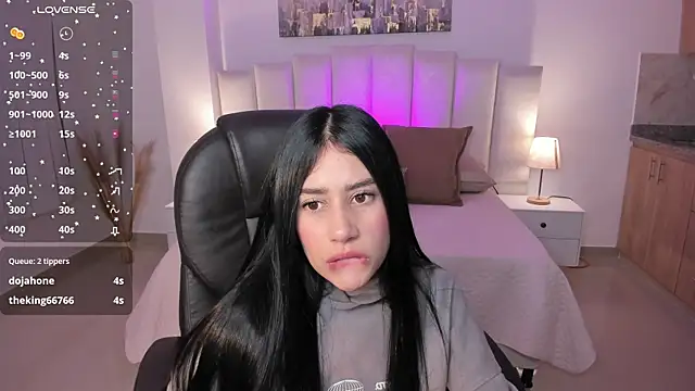 Snapshot of miranda_crawfor chatting on 09/20/25, 12:17 miranda crawfor online show from 09/20/25, 12:17