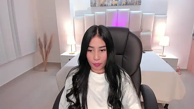 Snapshot of miranda_crawfor chatting on 10/03/25, 04:20 miranda crawfor online show from 10/03/25, 04:20