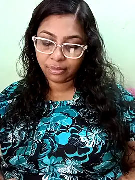 zara-mallus online show from 09/24/25, 04:54