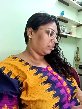 zara-mallus online show from 10/02/25, 05:42