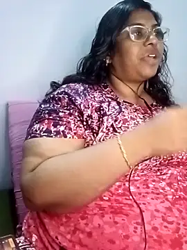 zara-mallus online show from 10/24/25, 04:36