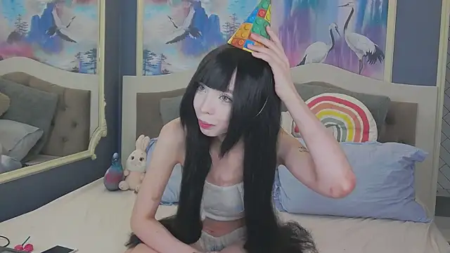 Evelyn Neal online show from 11/06/25, 04:08