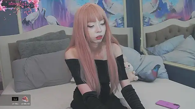 Evelyn Neal online show from 11/30/25, 04:11