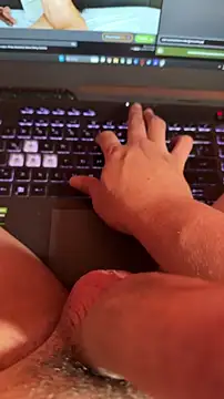 Snapshot of AndyRico18 chatting on 11/25/25, 08:53 AndyRico18 online show from 11/25/25, 08:53