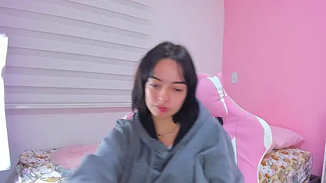 alexaa fox online show from 12/19/25, 05:03