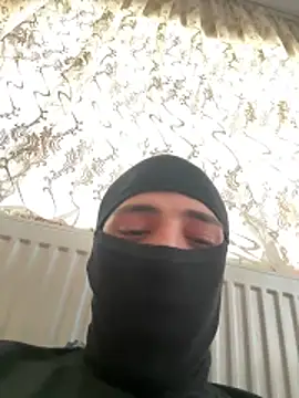 Snapshot of Uguli282 chatting on 04/26/26, 05:05 Uguli282 online show from 04/26/26, 05:05