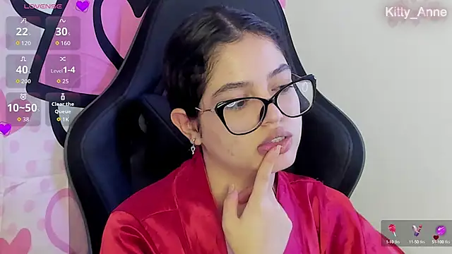 Kitty Anne online show from 10/03/25, 06:32