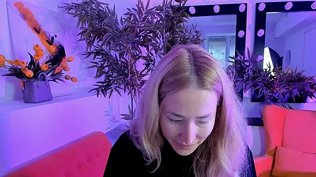 AstraMonroe online show from 09/17/25, 04:47