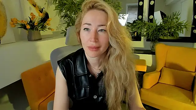 AstraMonroe online show from 09/30/25, 04:50