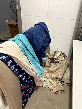 Mirella Oliveira online show from 10/28/25, 05:59