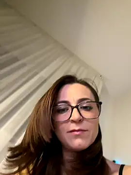 ClaireCrazy online show from 10/24/25, 03:58