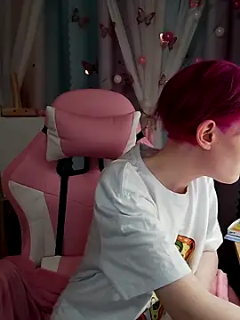 Snapshot of Fuzzy_Unicorn chatting on 09/23/25, 06:44 Fuzzy Unicorn online show from 09/23/25, 06:44