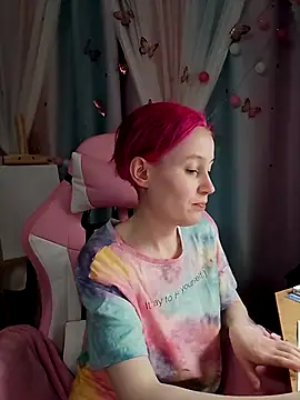 Snapshot of Fuzzy_Unicorn chatting on 10/10/25, 07:35 Fuzzy Unicorn online show from 10/10/25, 07:35