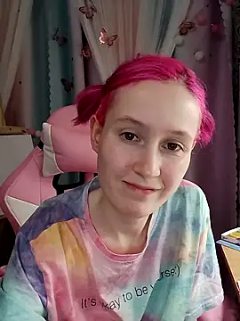 Snapshot of Fuzzy_Unicorn chatting on 10/20/25, 07:14 Fuzzy Unicorn online show from 10/20/25, 07:14