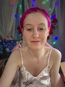 Snapshot of Fuzzy_Unicorn chatting on 02/17/26, 07:42 Fuzzy Unicorn online show from 02/17/26, 07:42