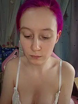 Snapshot of Fuzzy_Unicorn chatting on 03/13/26, 07:31 Fuzzy Unicorn online show from 03/13/26, 07:31