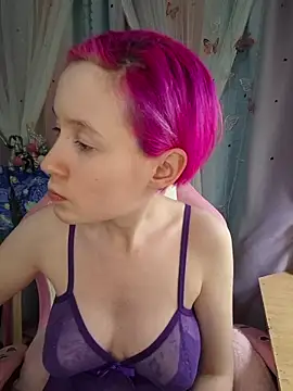 Snapshot of Fuzzy_Unicorn chatting on 03/27/26, 07:02 Fuzzy Unicorn online show from 03/27/26, 07:02