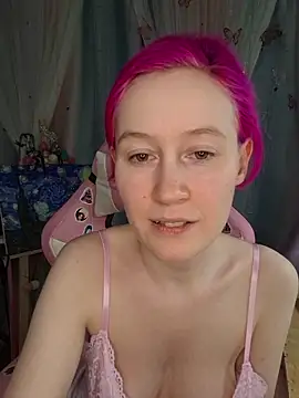 Snapshot of Fuzzy_Unicorn chatting on 04/15/26, 07:58 Fuzzy Unicorn online show from 04/15/26, 07:58