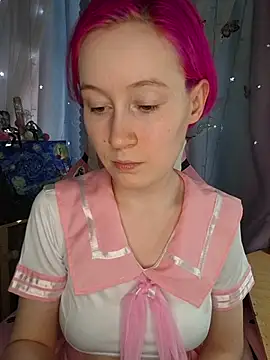 Snapshot of Fuzzy_Unicorn chatting on 04/17/26, 10:18 Fuzzy Unicorn online show from 04/17/26, 10:18