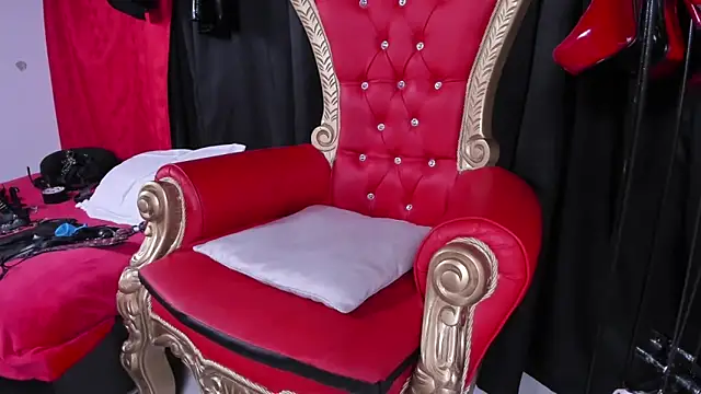 Snapshot of LiliThara chatting on 02/02/26, 06:45 LiliThara online show from 02/02/26, 06:45