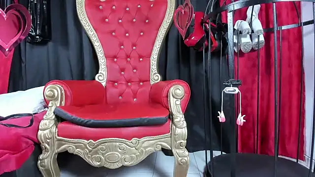 Snapshot of LiliThara chatting on 02/04/26, 06:52 LiliThara online show from 02/04/26, 06:52